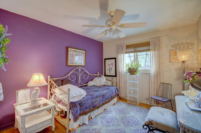 708 Kentucky Street SE, Albuquerque, NM 87108
