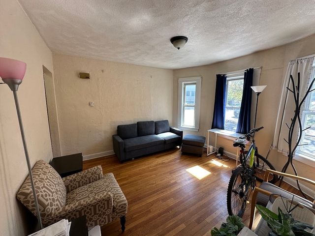 227 Boston Ave 1, Medford, MA 02155