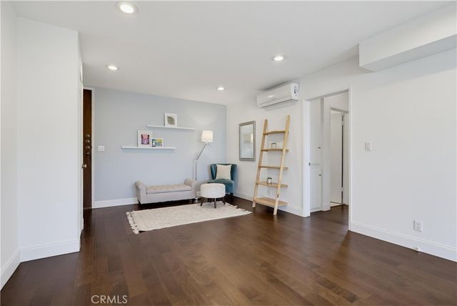 8738 Delgany 301, Playa Del Rey, CA 90293