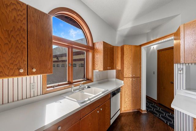 w164n11115 Kings Way, Germantown, WI 53022