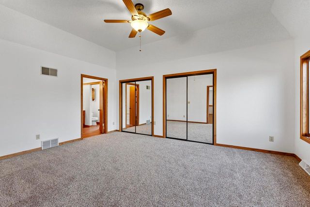 w164n11115 Kings Way, Germantown, WI 53022