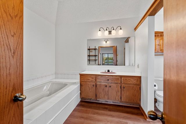 w164n11115 Kings Way, Germantown, WI 53022