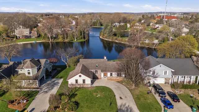 w164n11115 Kings Way, Germantown, WI 53022