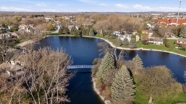 w164n11115 Kings Way, Germantown, WI 53022
