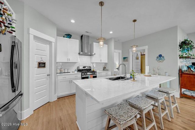 807 Atlanta Avenue, Carolina Beach, NC 28428