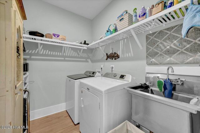 807 Atlanta Avenue, Carolina Beach, NC 28428