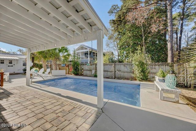 807 Atlanta Avenue, Carolina Beach, NC 28428