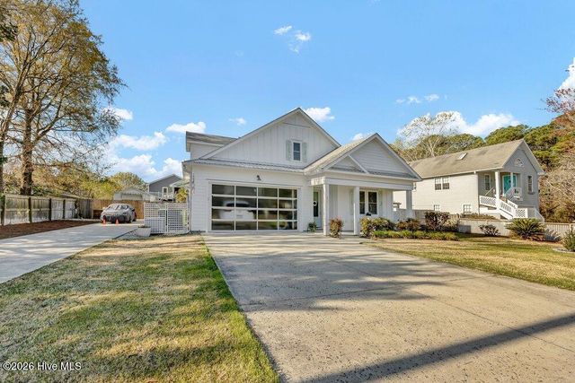 807 Atlanta Avenue, Carolina Beach, NC 28428