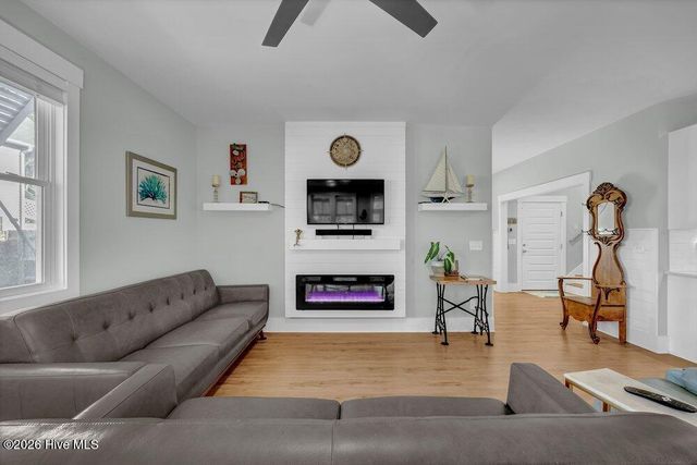 807 Atlanta Avenue, Carolina Beach, NC 28428