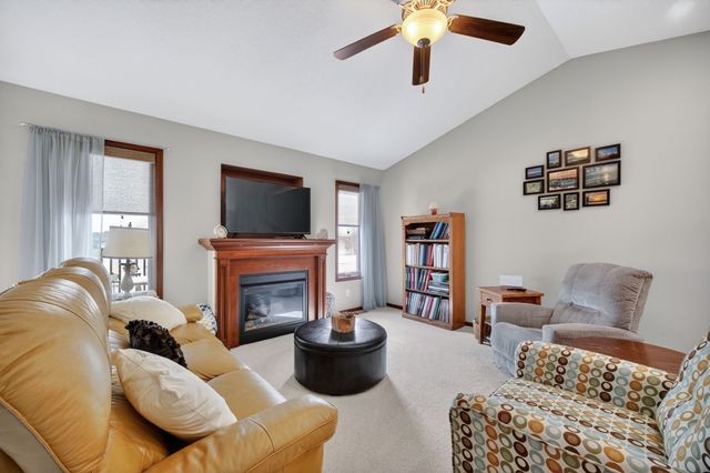 1115 NE Ford Lane, Ankeny, IA 50021