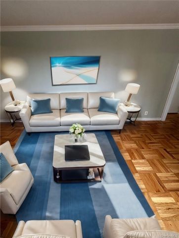 220 Pelham Road 5C, New Rochelle, NY 10805