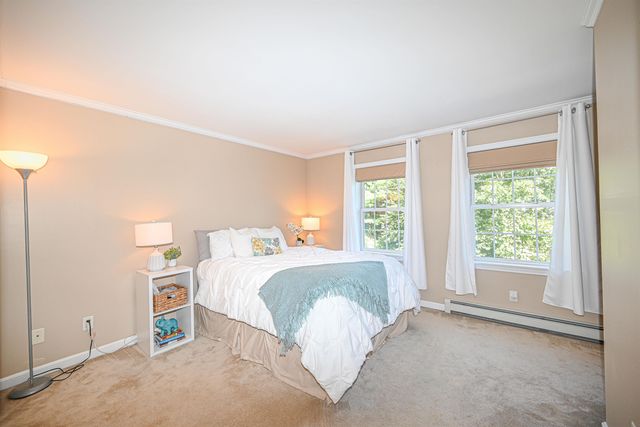 1029 S Mammoth Rd Unit 20, Manchester, NH 03109