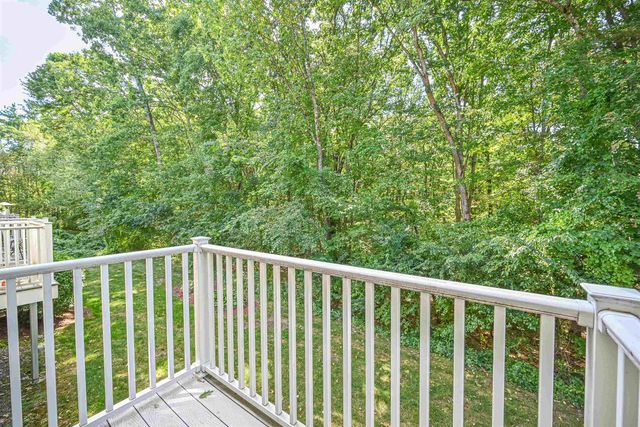 1029 S Mammoth Rd Unit 20, Manchester, NH 03109