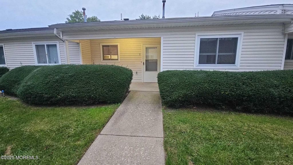 1700 NJ 37 W 119-07, Toms River, NJ 08757