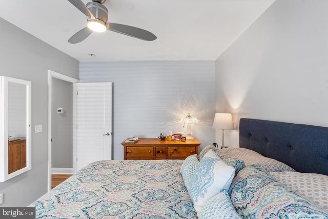 12 EDEN AVE, Oaklyn, NJ 08107