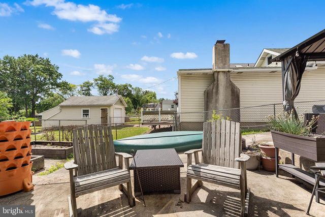 12 EDEN AVE, Oaklyn, NJ 08107