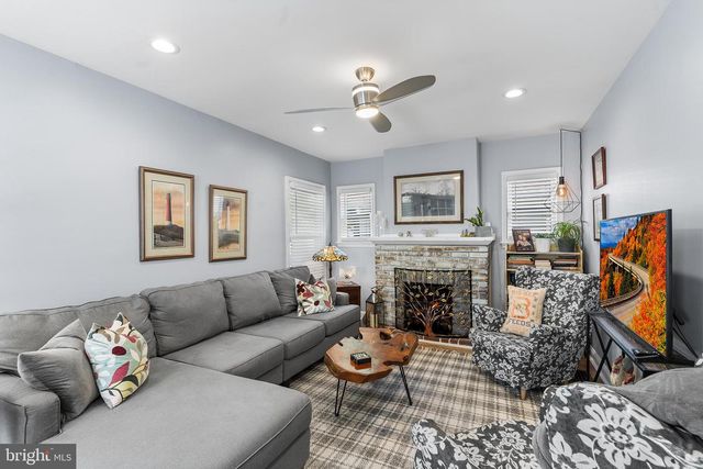 12 EDEN AVE, Oaklyn, NJ 08107
