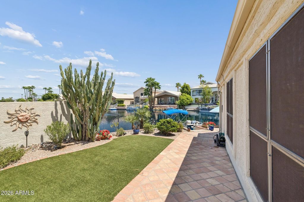 1405 W LAKE MIRAGE Court, Gilbert, AZ 85233 — photo 4