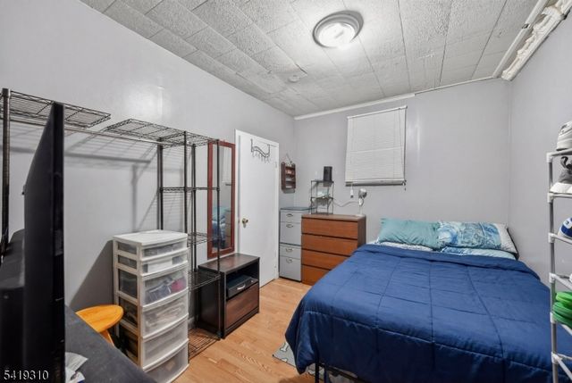 99 Bruen St, Newark City, NJ 07105