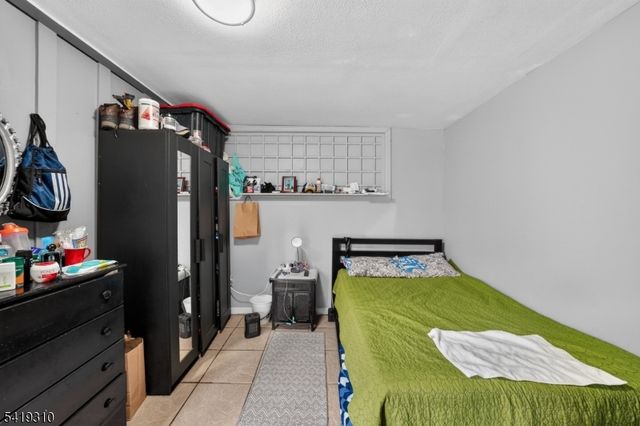 99 Bruen St, Newark City, NJ 07105