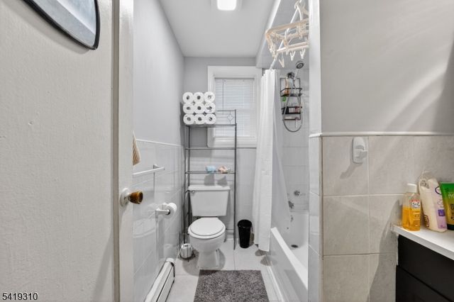 99 Bruen St, Newark City, NJ 07105