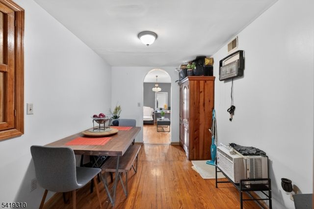 99 Bruen St, Newark City, NJ 07105