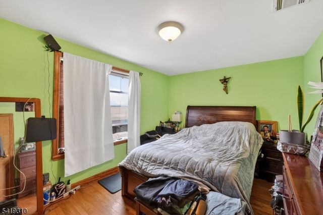 99 Bruen St, Newark City, NJ 07105