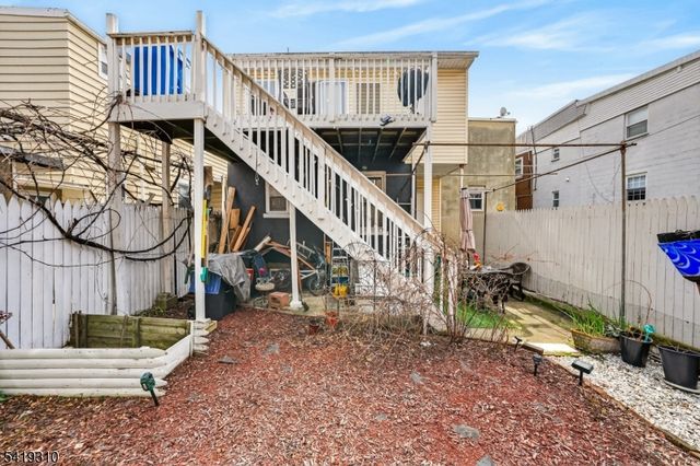 99 Bruen St, Newark City, NJ 07105