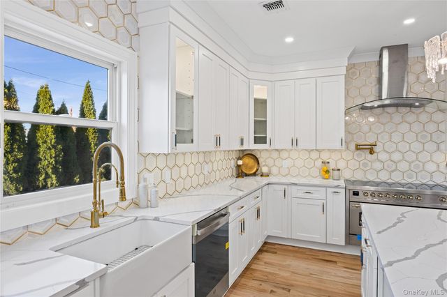 2369 Stewart Avenue, Westbury, NY 11590