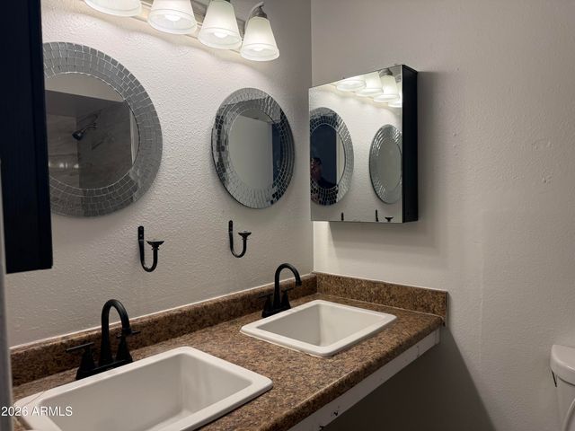 503 E LOYOLA Drive, Tempe, AZ 85282