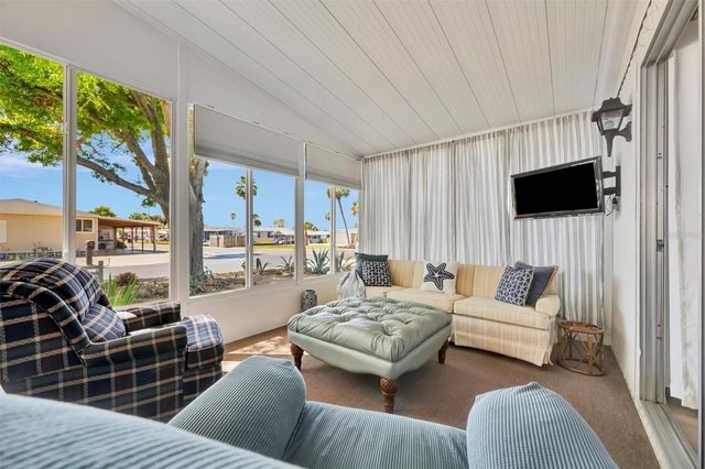 123 S SAINT THOMAS CIRCLE, Apollo Beach, FL 33572