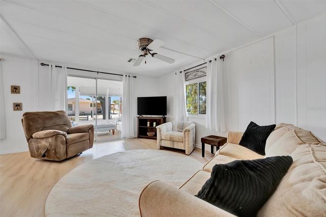 123 S SAINT THOMAS CIRCLE, Apollo Beach, FL 33572