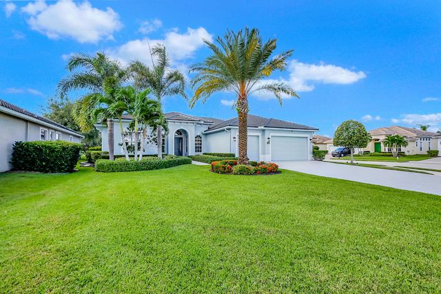 7186 SW Quiet River Court, Stuart, FL 34997