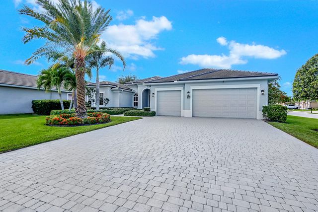 7186 SW Quiet River Court, Stuart, FL 34997