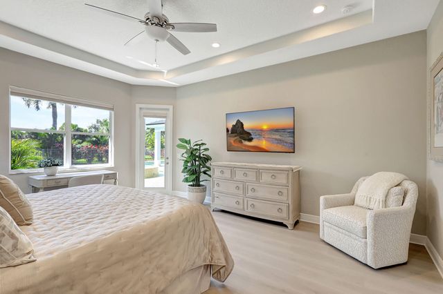 7186 SW Quiet River Court, Stuart, FL 34997
