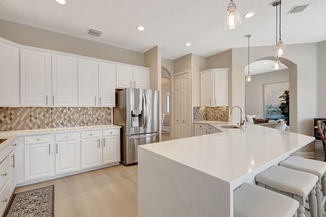 7186 SW Quiet River Court, Stuart, FL 34997