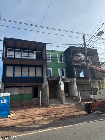 674 S 18Th St, Newark City, NJ 07103