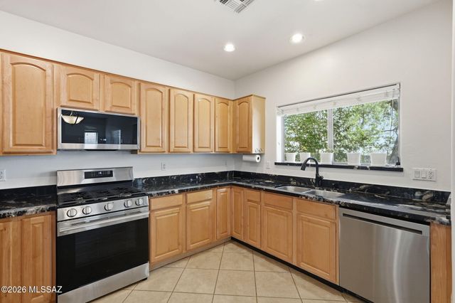 15407 S Camino Agua Azul, Sahuarita, AZ 85629