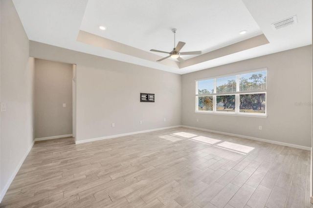 6398 BRADFORD WOODS DRIVE, Zephyrhills, FL 33542