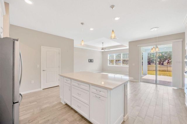 6398 BRADFORD WOODS DRIVE, Zephyrhills, FL 33542