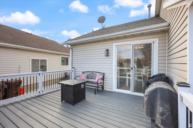 7849 N SADDLEBACK DR, Eagle Mountain, UT 84005