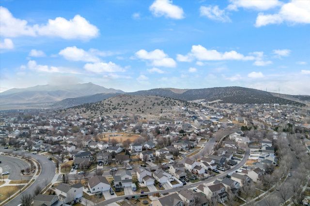 7849 N SADDLEBACK DR, Eagle Mountain, UT 84005