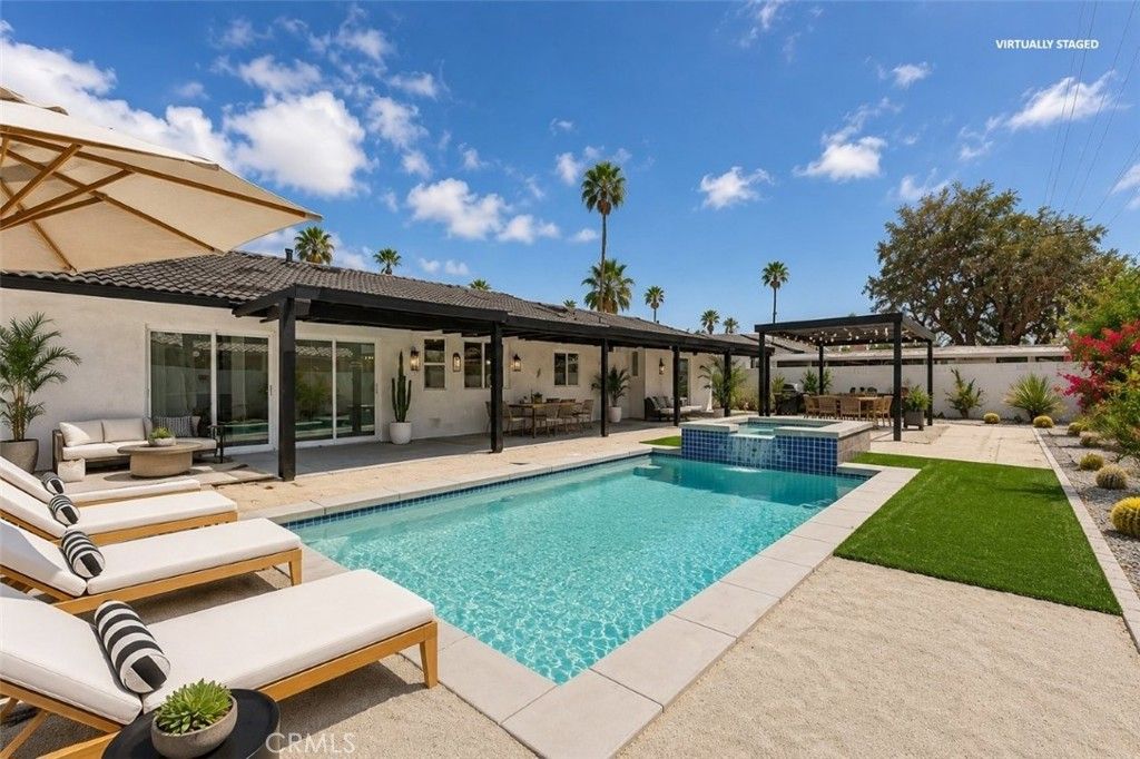 Image 12 of property listing at 3015 E San Juan, Palm Springs, CA 92262