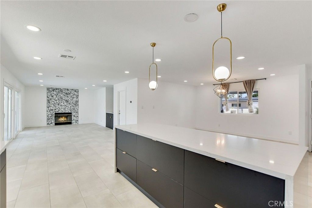 Image 22 of property listing at 3015 E San Juan, Palm Springs, CA 92262