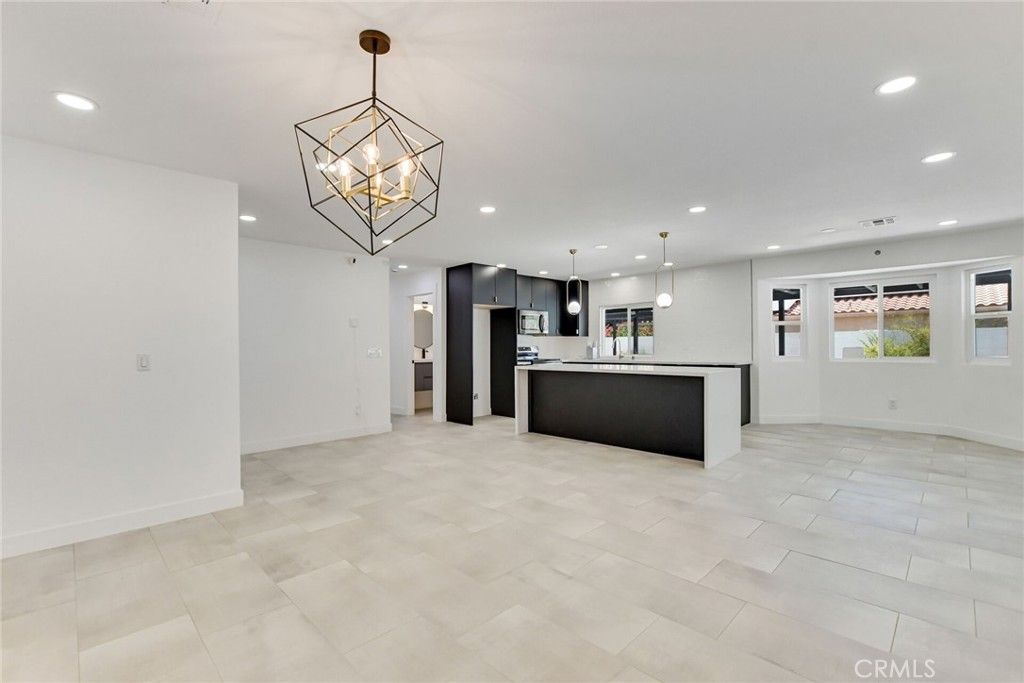 Image 24 of property listing at 3015 E San Juan, Palm Springs, CA 92262