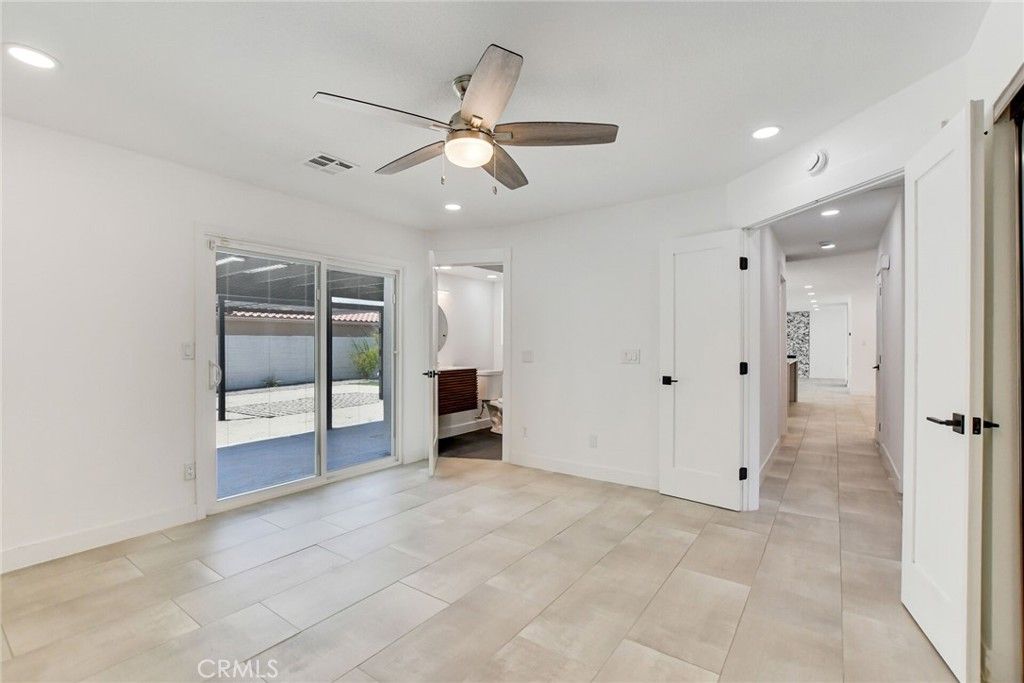 Image 29 of property listing at 3015 E San Juan, Palm Springs, CA 92262