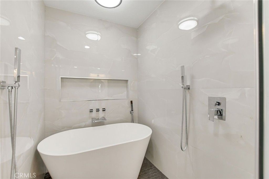 Image 31 of property listing at 3015 E San Juan, Palm Springs, CA 92262