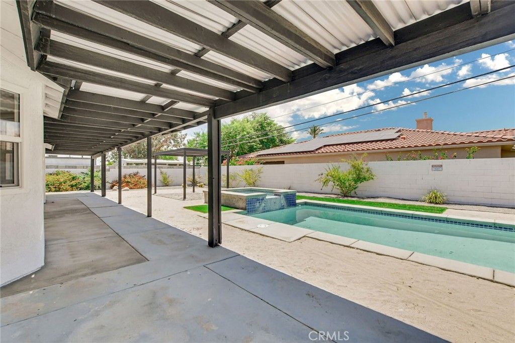 Image 32 of property listing at 3015 E San Juan, Palm Springs, CA 92262