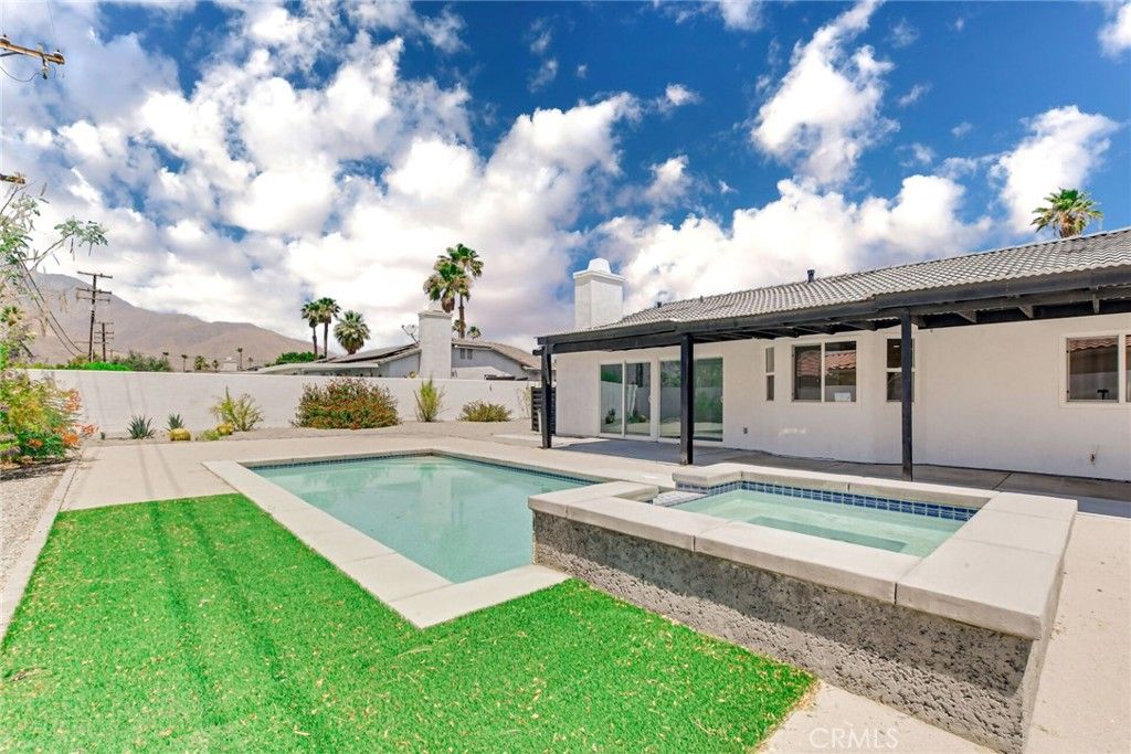 Image 35 of property listing at 3015 E San Juan, Palm Springs, CA 92262