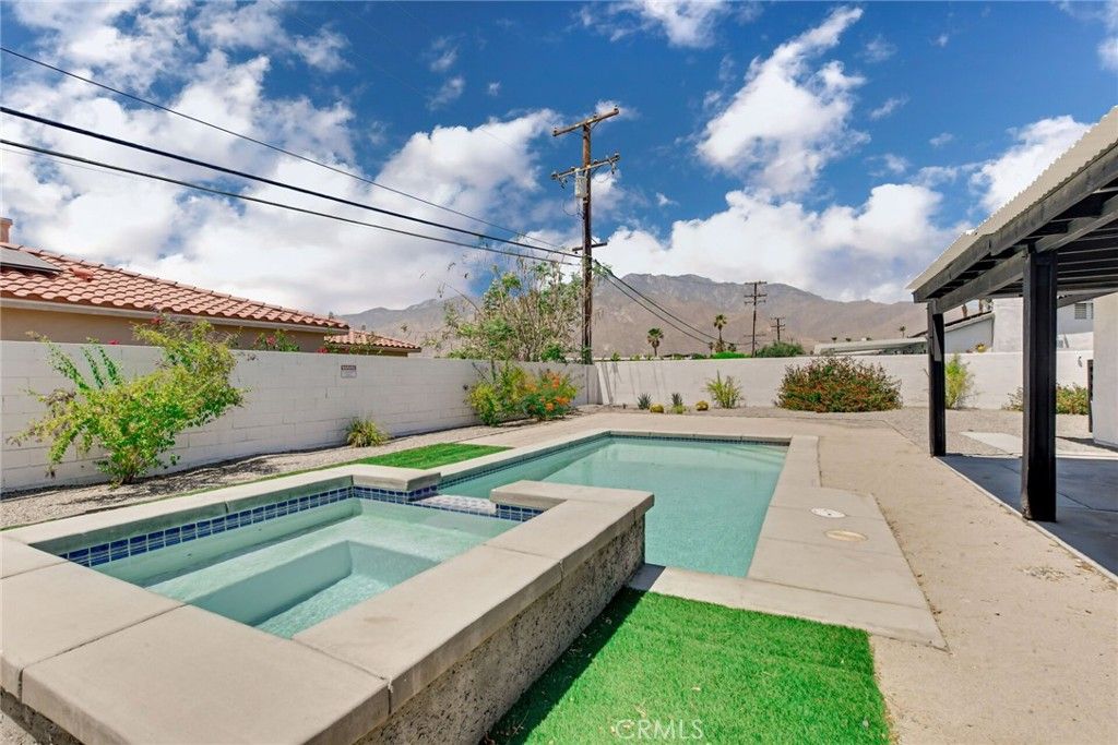 Image 36 of property listing at 3015 E San Juan, Palm Springs, CA 92262